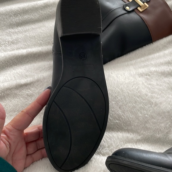 Boots - Picture 3 of 3